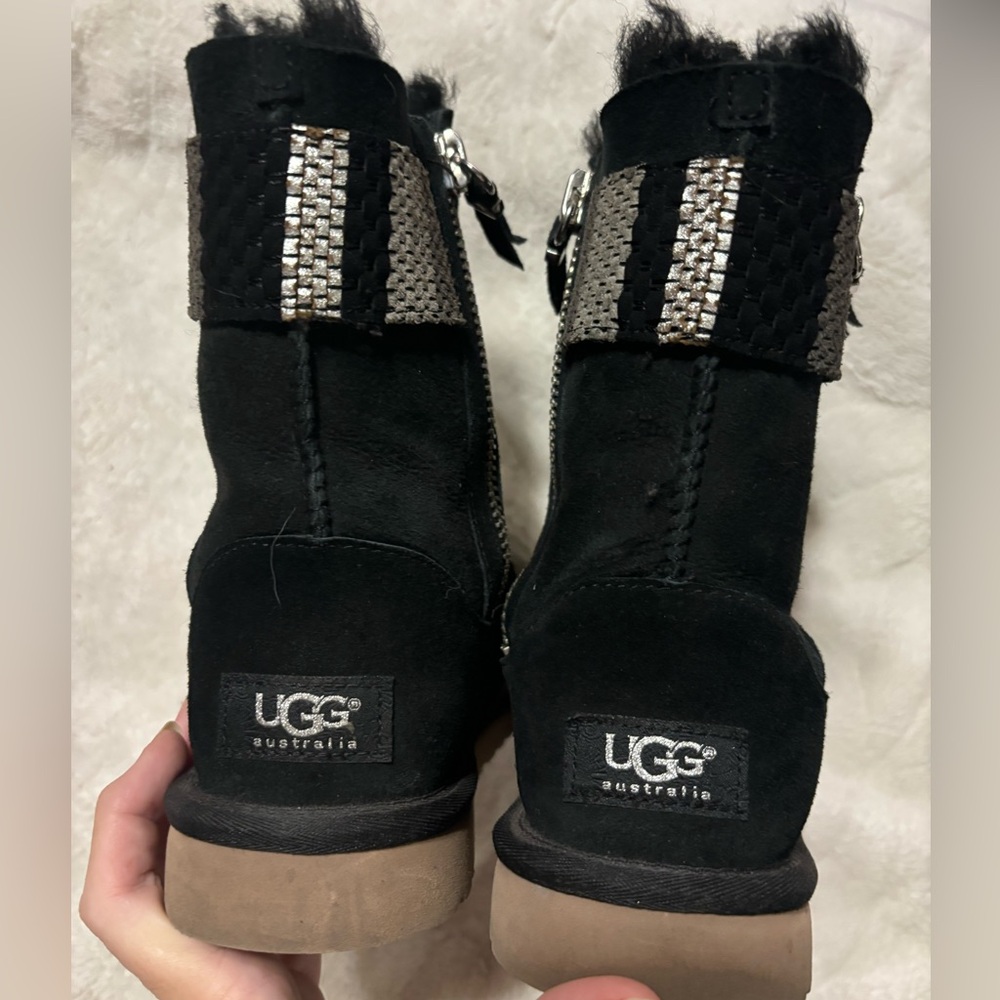 Ugg boots size 7 EUC